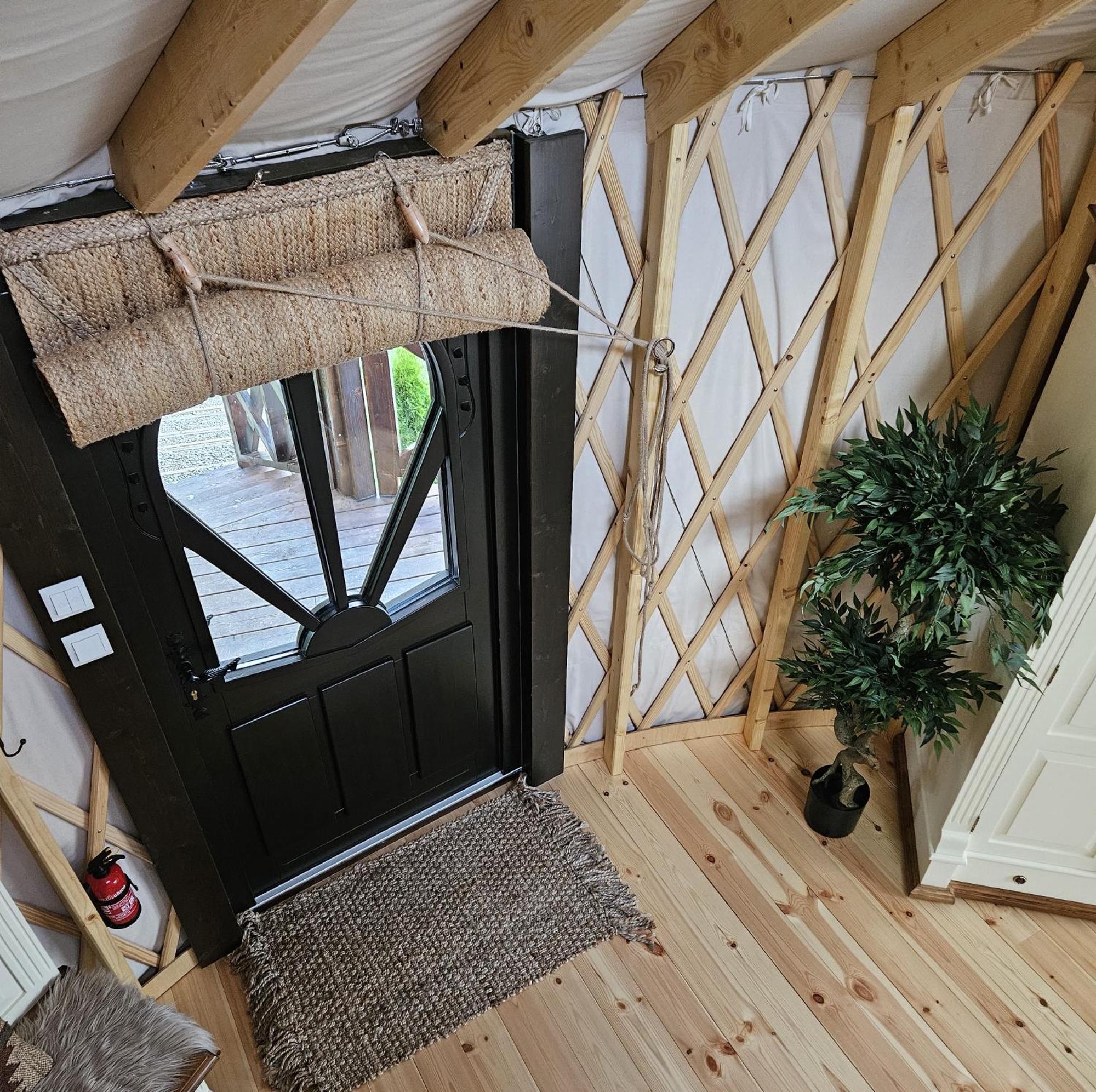 Jurta Na Wypasie - Luksusowy Namiot Z Widokiem Na Gory - Jacuzzi, Sauna, Split Ac, Private, Star View Zakopane Ngoại thất bức ảnh