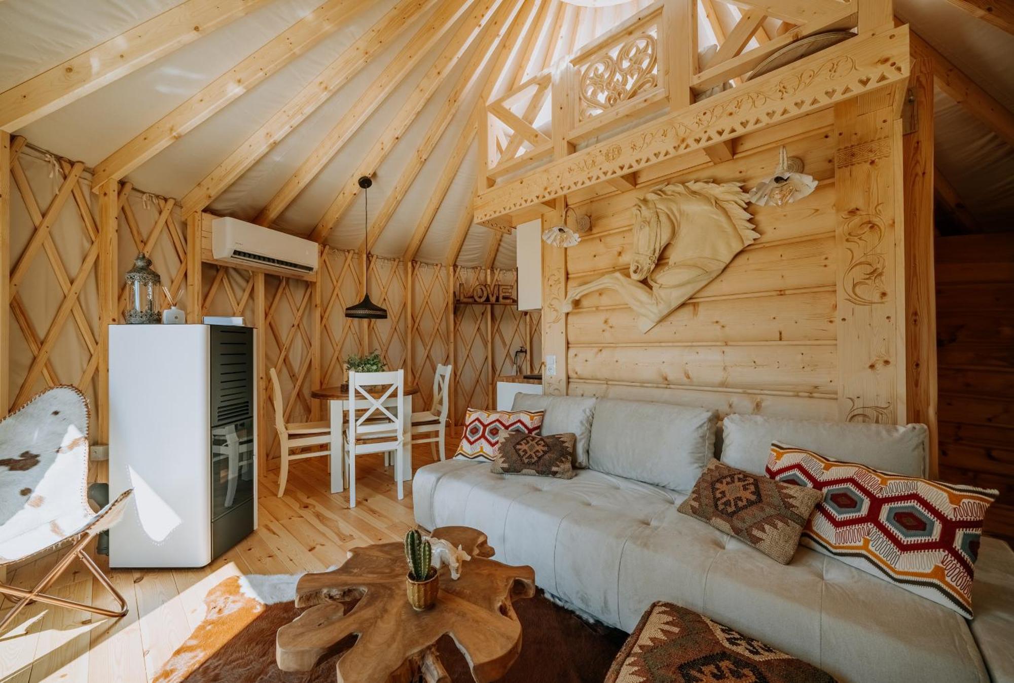 Jurta Na Wypasie - Luksusowy Namiot Z Widokiem Na Gory - Jacuzzi, Sauna, Split Ac, Private, Star View Zakopane Ngoại thất bức ảnh